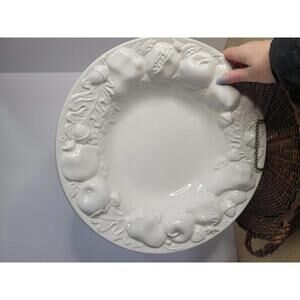 Pier 1 Imports White Ceramic Round Fruit Bowl Raised Fruit Italy Centerpiece